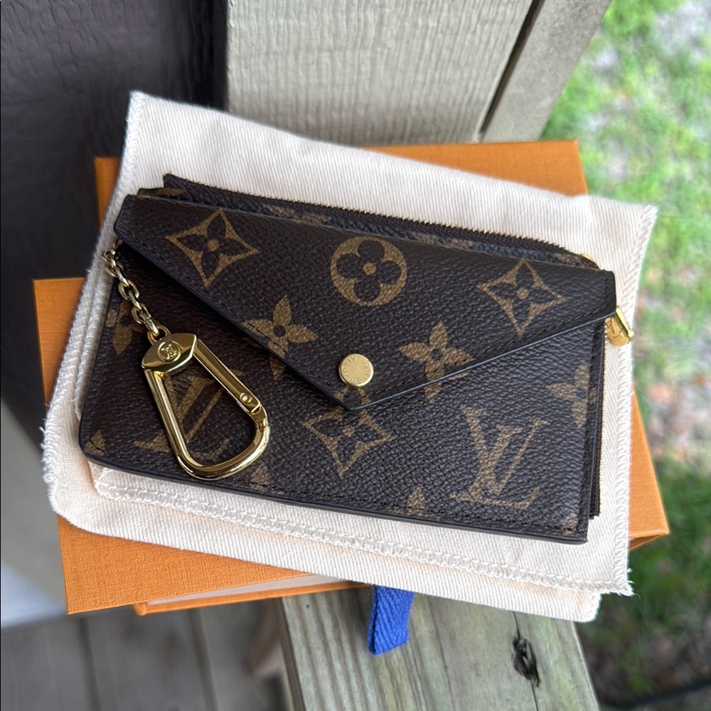Louis Vuitton Monogram Card Holder
